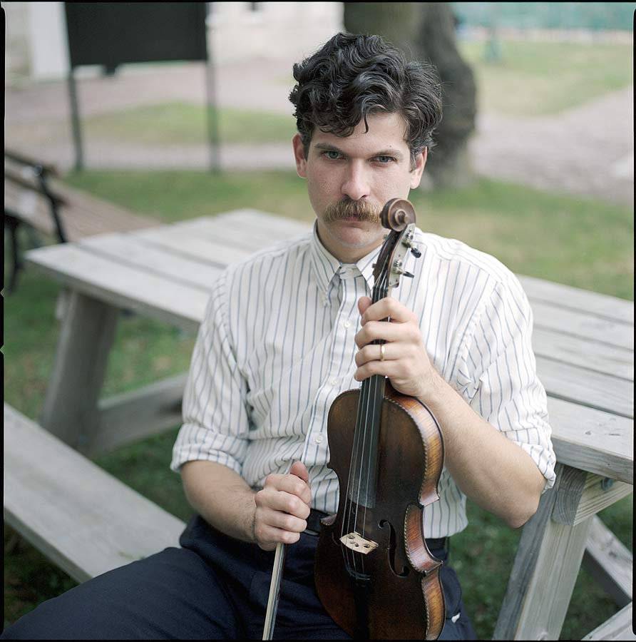 Frank Fairfield takes "Down Home Music in the Southwest" to Haarlem and Utrecht